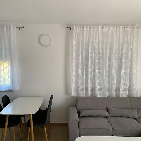 Apartman Ki Apartment Пула Екстериор снимка