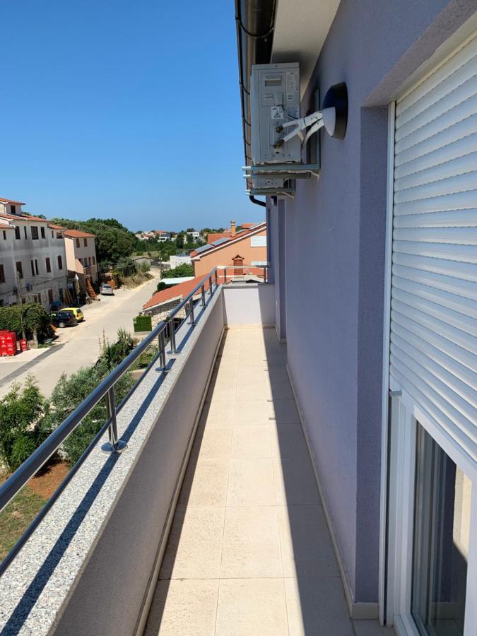 Apartman Ki Apartment Пула Екстериор снимка