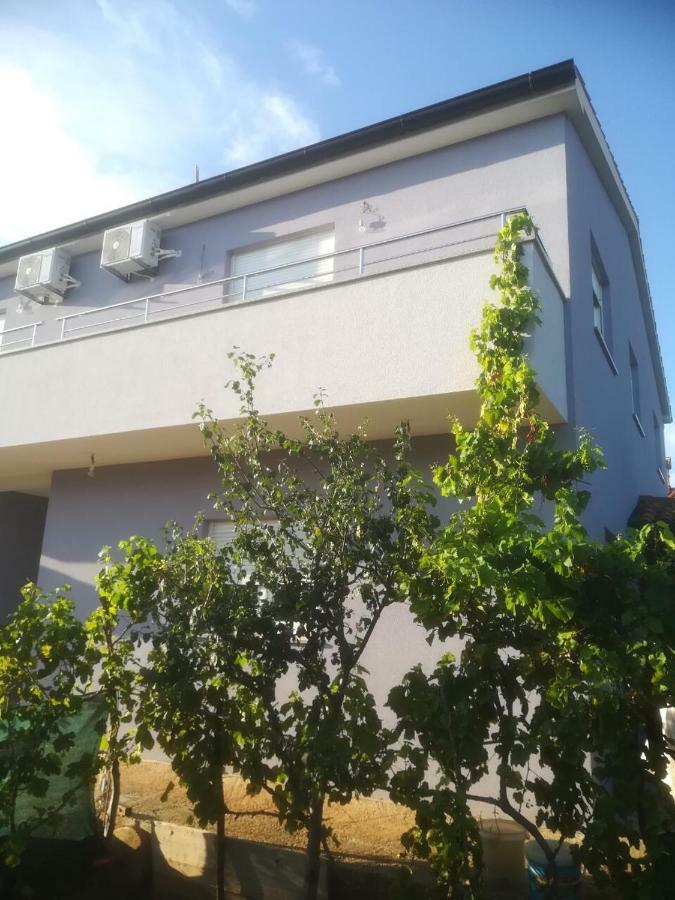 Apartman Ki Apartment Пула Екстериор снимка