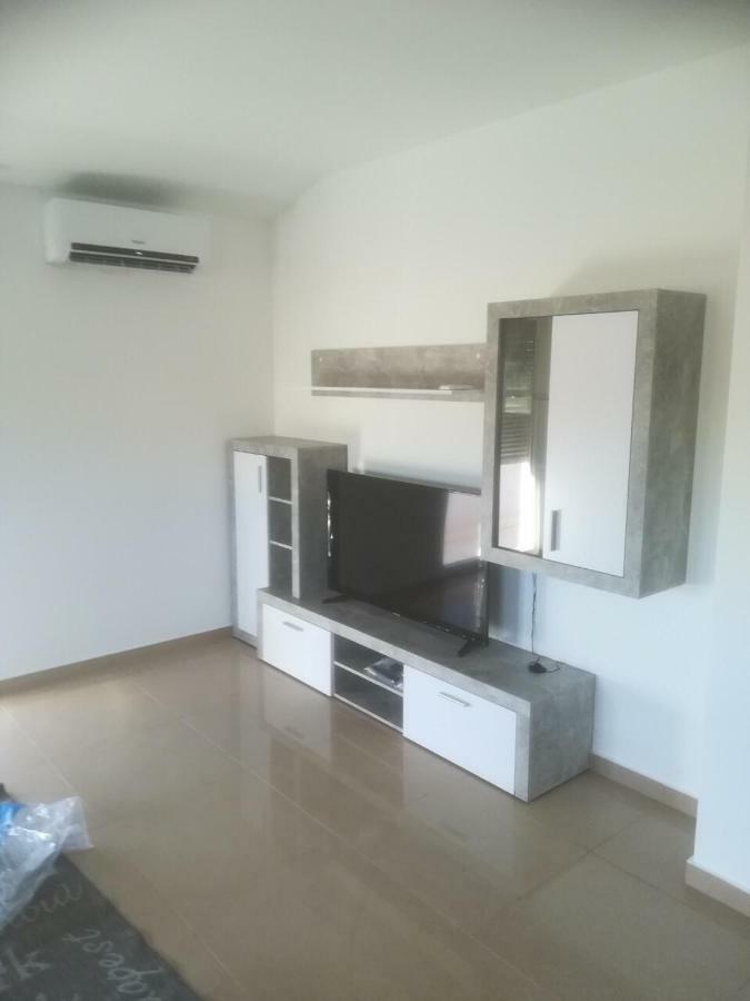 Apartman Ki Apartment Пула Екстериор снимка