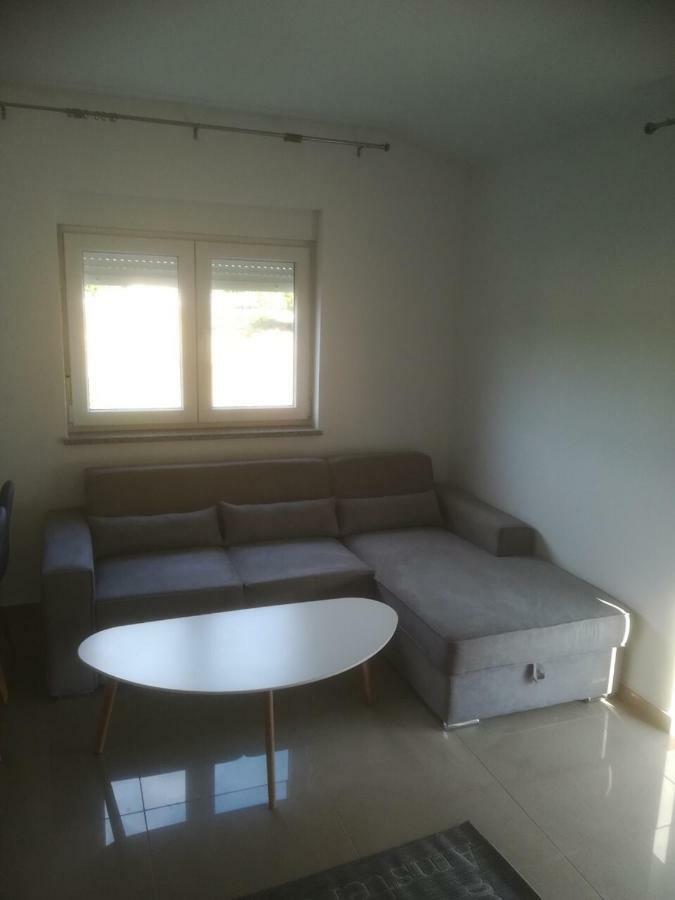 Apartman Ki Apartment Пула Екстериор снимка