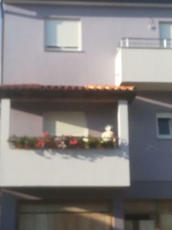 Apartman Ki Apartment Пула Екстериор снимка